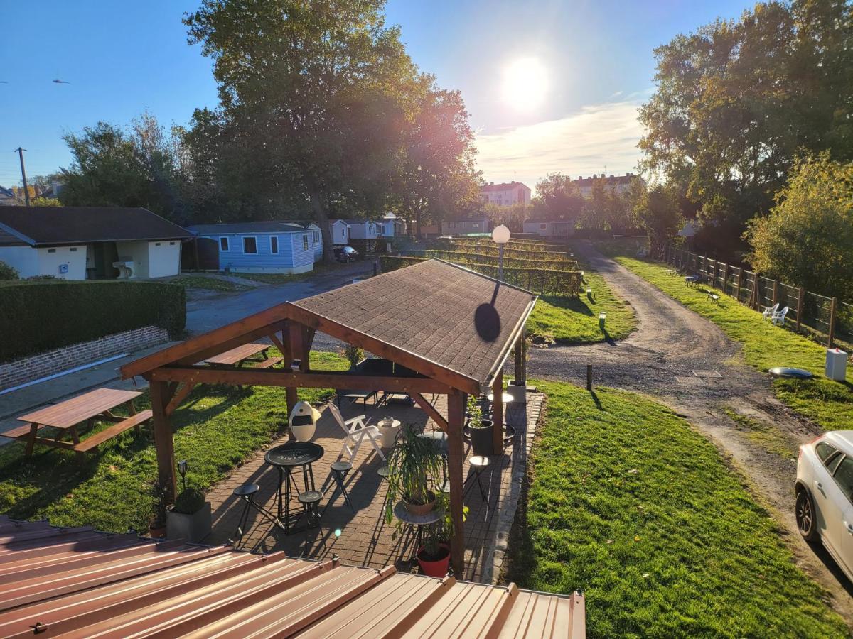 Camping Le Brochet Péronne Εξωτερικό φωτογραφία